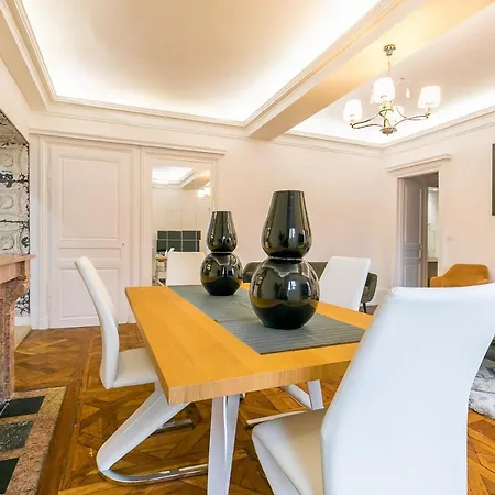 Le Cote D'or Apartment