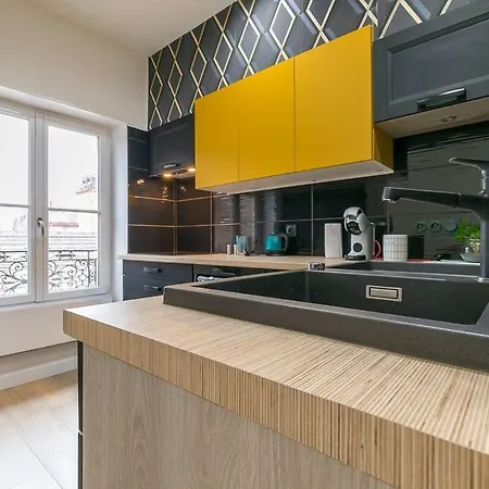Le Cote D'or Apartment *